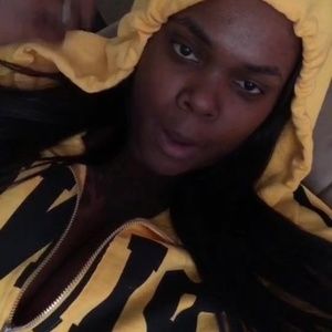 Meet your Posher, Bonnie